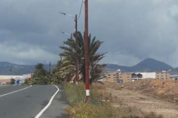 Alumbrado dota de iluminación al tramo de la carretera de Melenera que permanecía a oscuras (Foto TA)